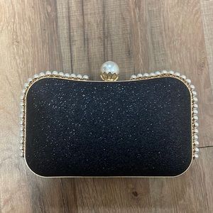 Prom/ hoco clutch! Sparkling black with gold and Pearl accents!